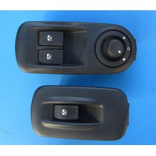 Блок, кнопки управления стеклоподьемниками Renault Trafic II Opel Vivaro II  Nissan Primastar (2001-2013гг)